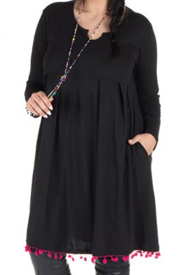 Robe noire unie avec col rond original Sauro 301245